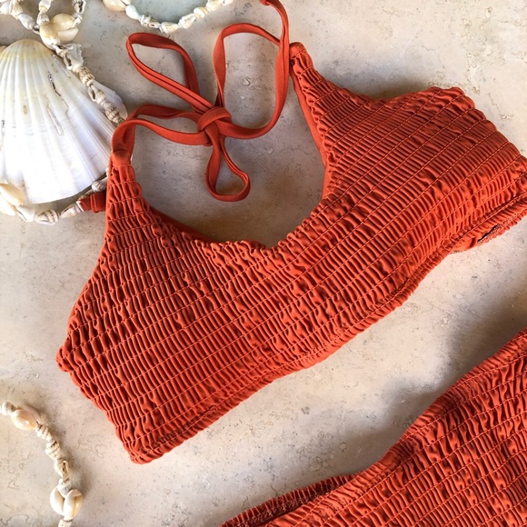 💥Make An Offer💥 Ruched Bikini - Picture 4 of 6